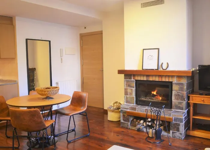Apartament Acollidor Amb Una Gran Llar De Foc By Rural D\'Aneu